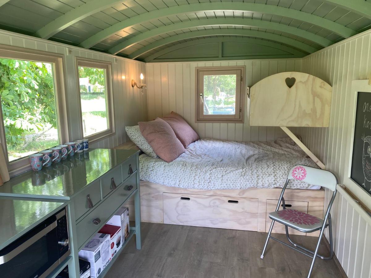 阿尔滕Tiny House, Pipowagen Onder De Kastanje公寓 外观 照片